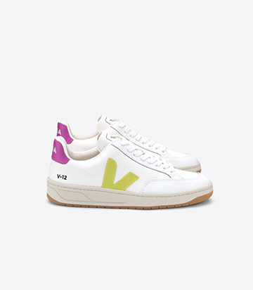 the veja V-12 B-MESH sneaker between innovation and ecology