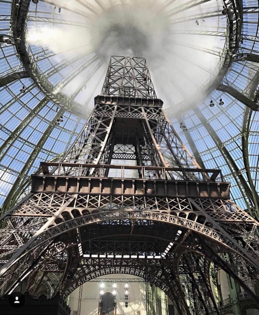 Eiffel Tower as decor, Chanel 2017