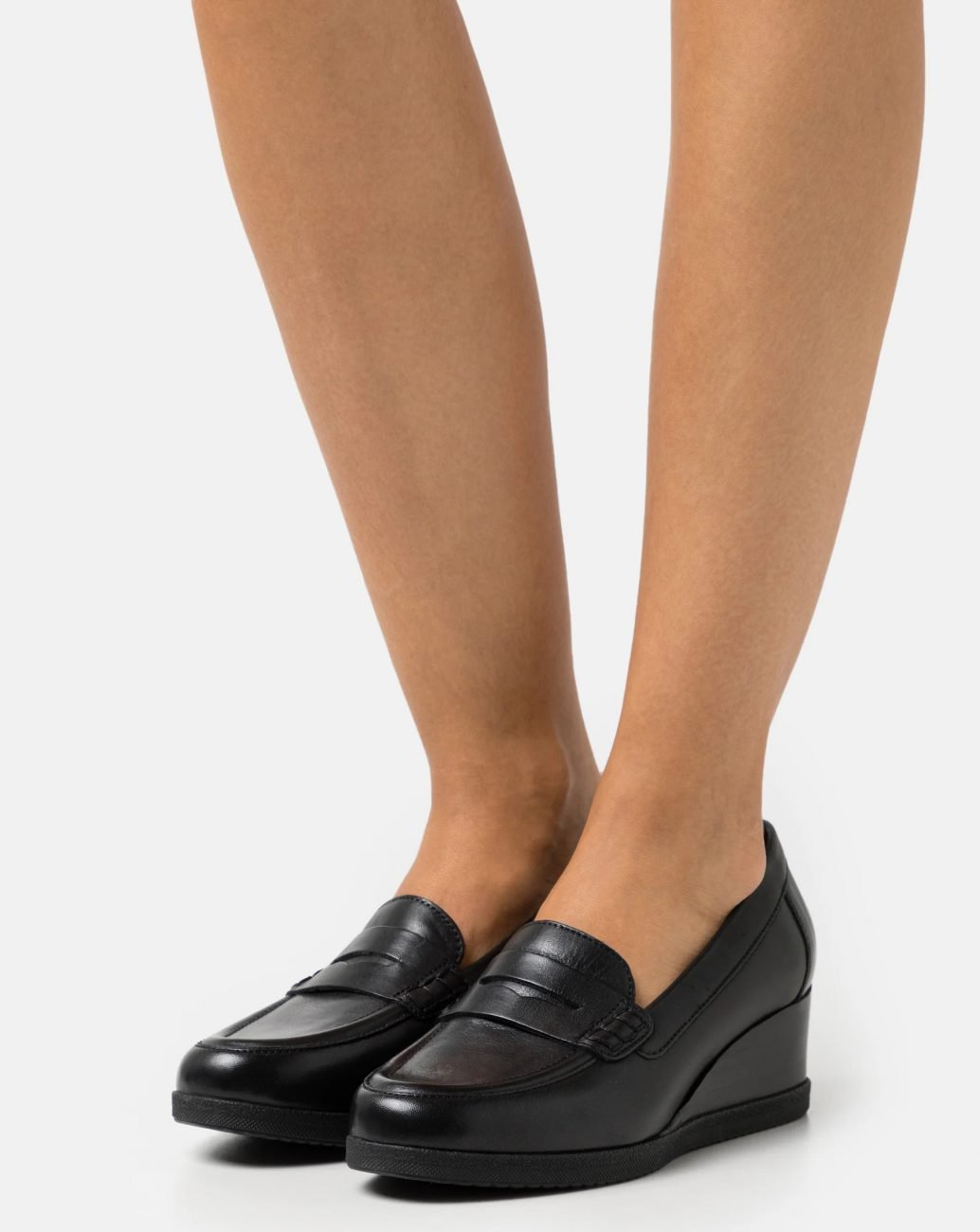 Black wedge loafers from Geox