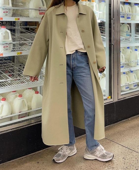 Create a streetwear look with a long jacket