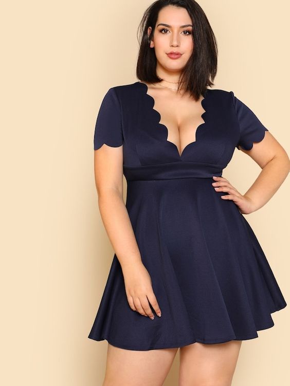 Cocktail dress worn by a curvy woman