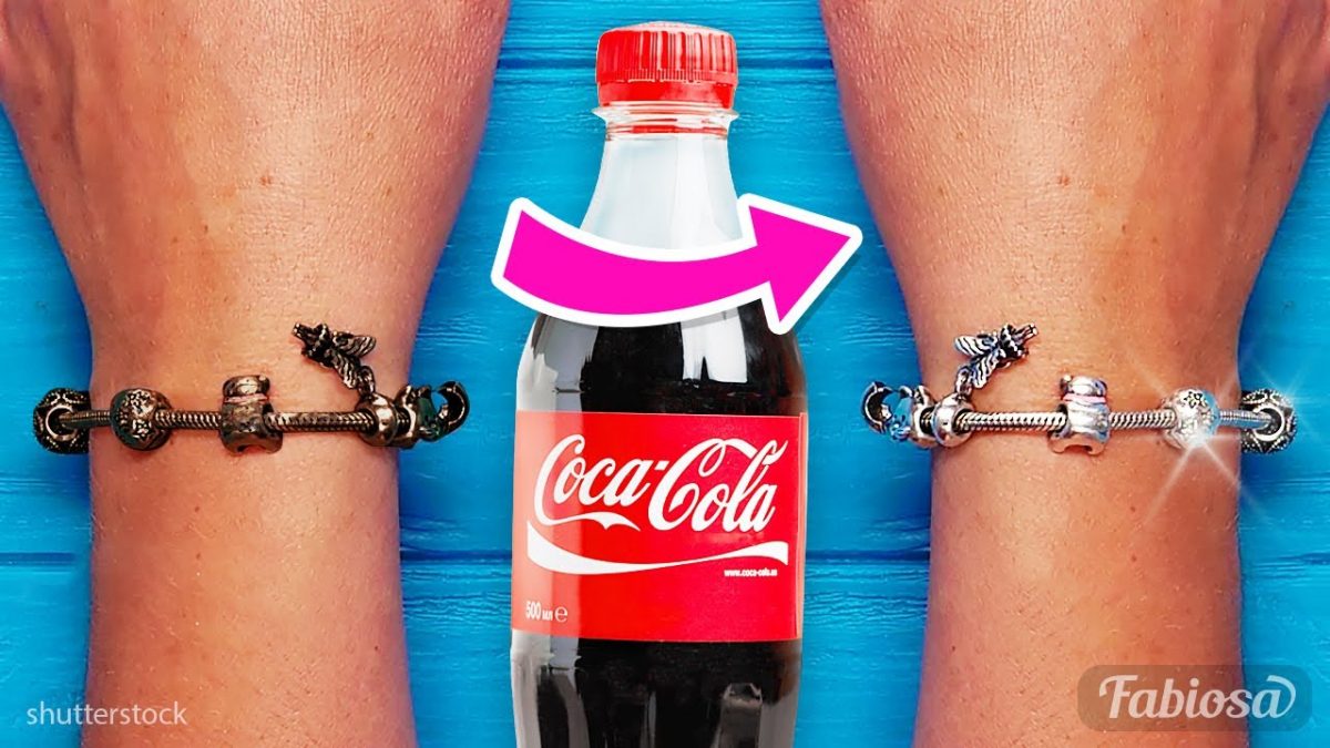 Coca-Cola for cleaning a tarnished bracelet