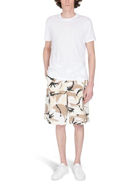 A printed chino shorts for men