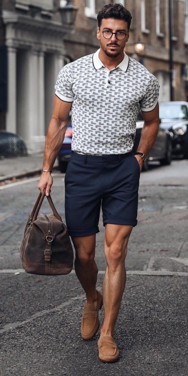 men's shorts look with accessories: bag glasses and moccasin-type shoes