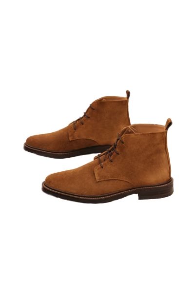 Eco-responsible menswear, size-inclusive, where do we stand? 44 botines inglewood homme bobbies paris