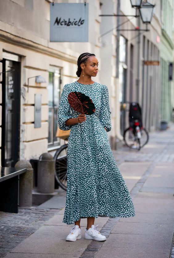 Wearing sneakers with a dress