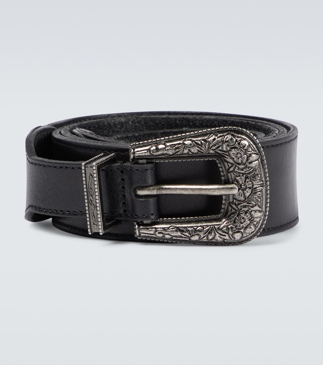 Saint Laurent Productions: From Runways to the Big Screen! 38 Belt with patinaed buckle Saint Laurent