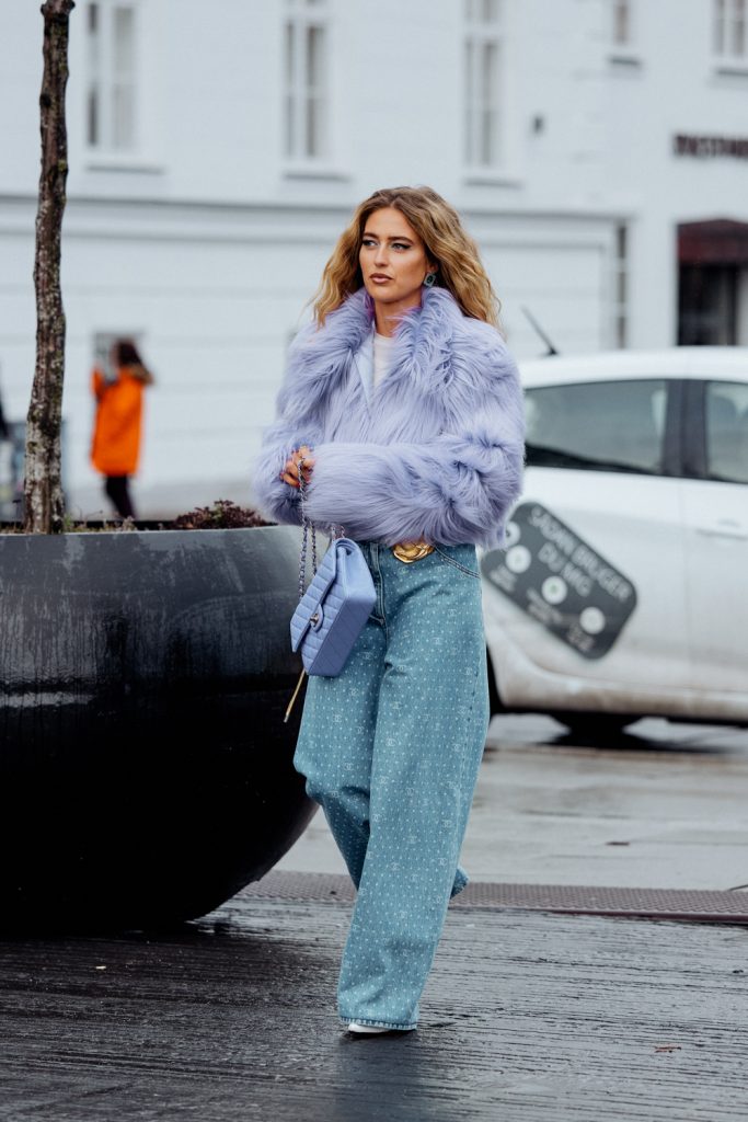 The fluffy coat will be the comfort piece of this winter 12 CPHFW 23 day20597 683x1024 1