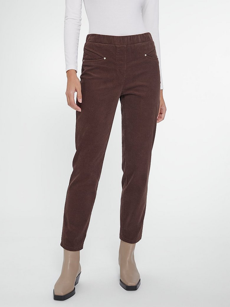 Brown corduroy pants by Peter Hahn