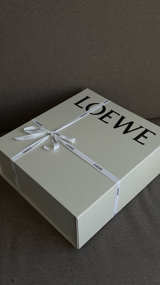 Loewe Package