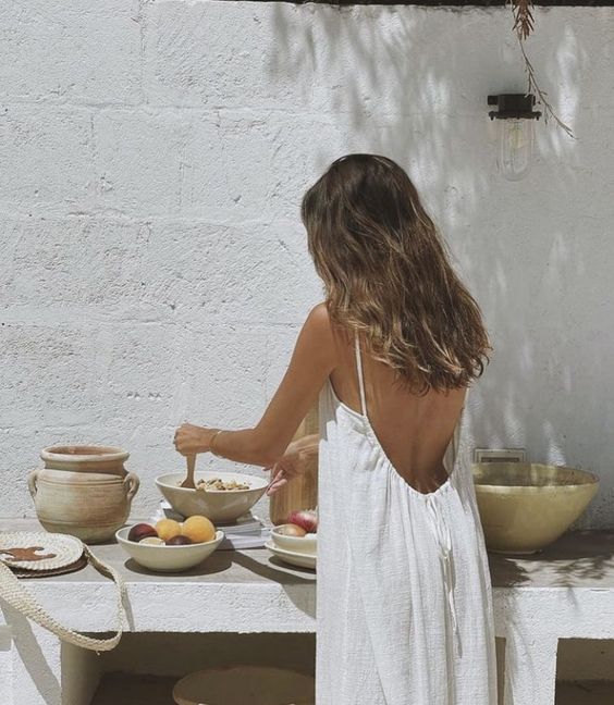 backless linen dress