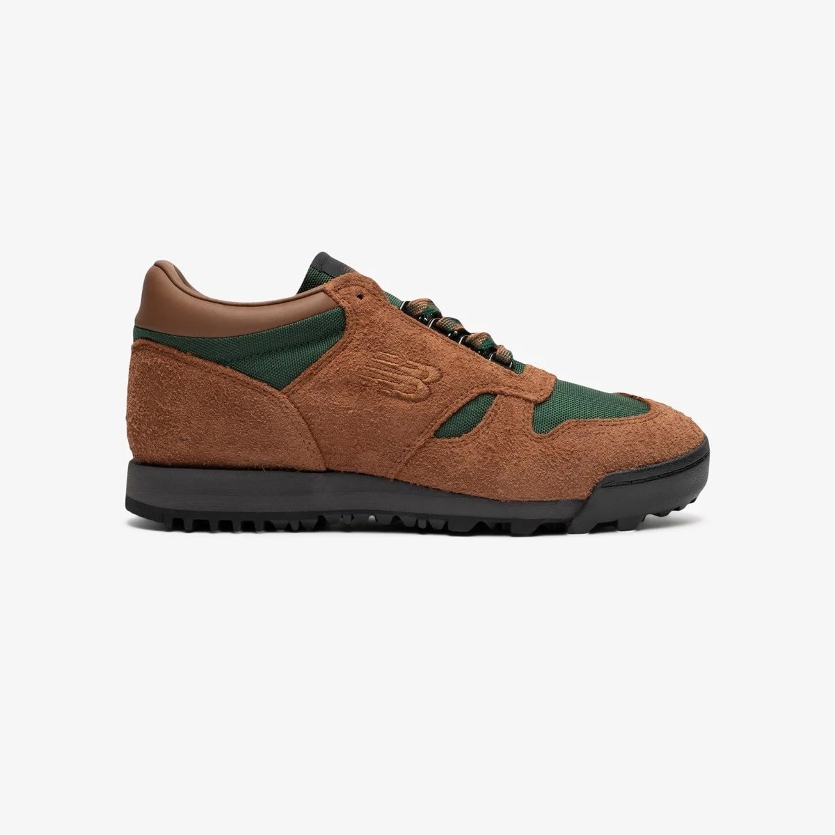 New Balance Rainier Boot Low brown