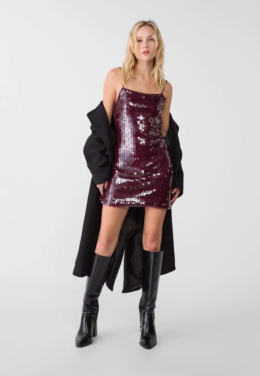 Short burgundy sequin dress Stradivarius