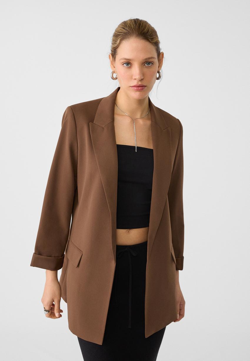 Fluid brown blazer Stradivarius