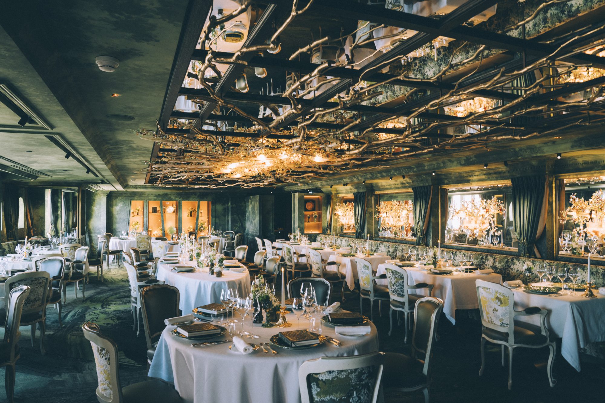 LaforetsecreteparJeanImbert RestaurantWideAngle SupportingVisual 6MarieFlament