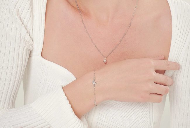 MODALOVA How to choose sterling silver jewelry that matches your aesthetic cover photo