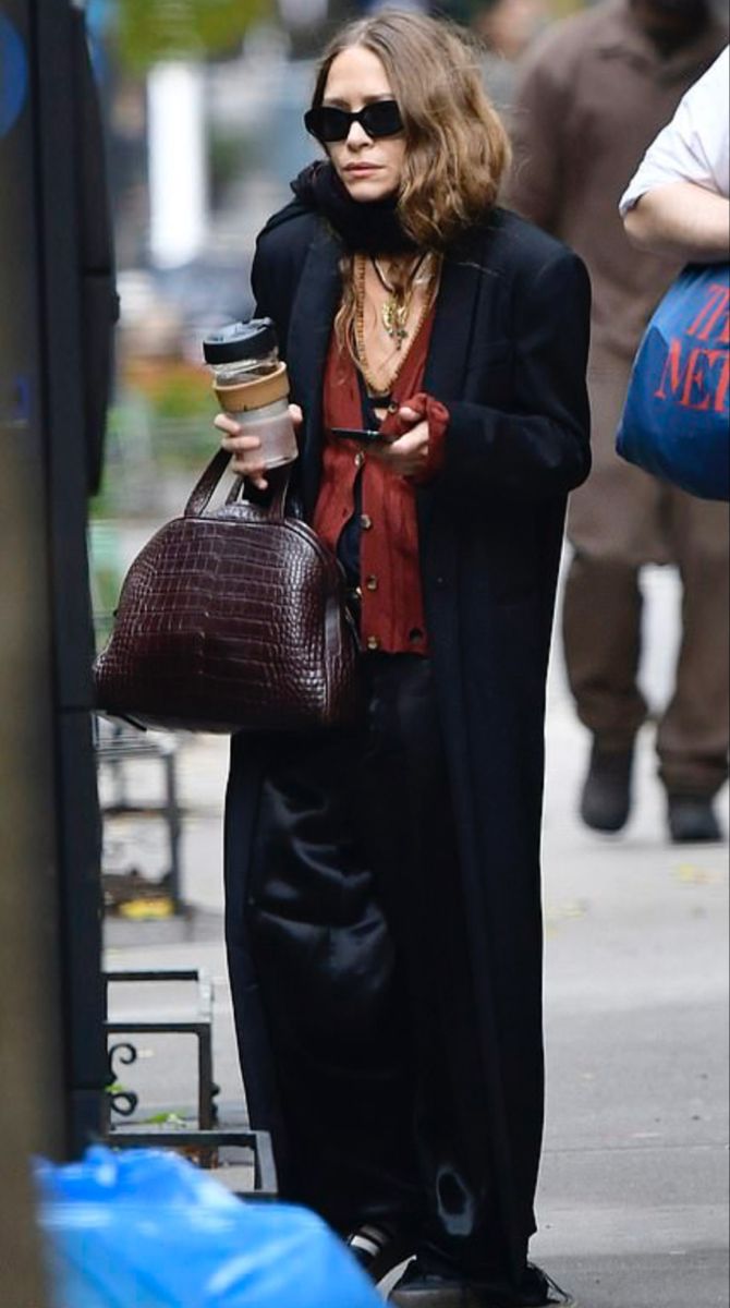 3 Looks to Embrace the Olsen Tuck Trend This Spring 2 quel look avec olsen tuck