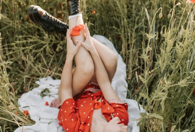 Lelegance rebelle trois facons doser le rock au printemps Modalova scaled