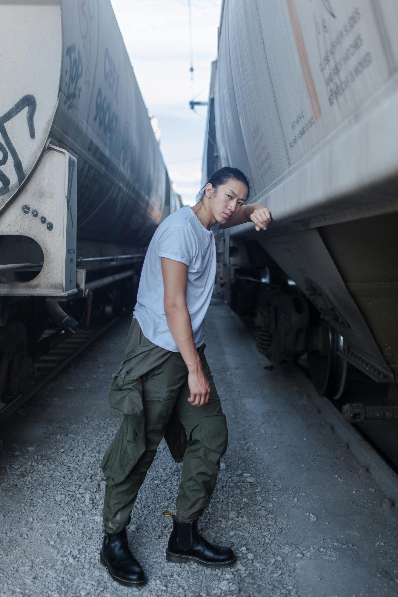 Duniforme tactique a statement mode Cargo couture la renaissance dune icone utilitaire Modalova