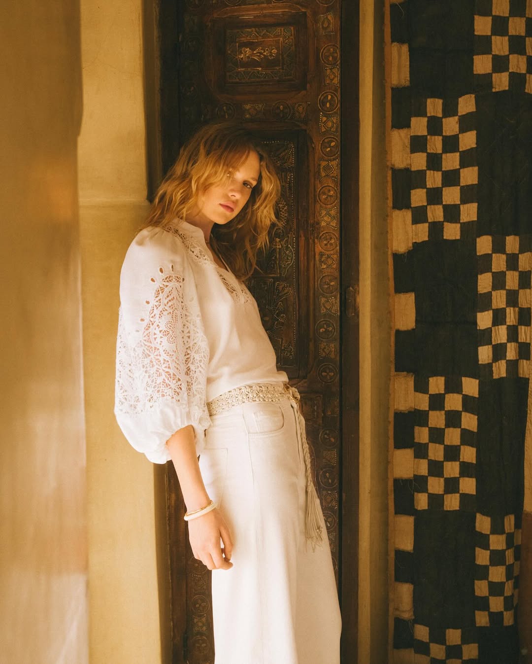 The Effortless Elegance of a Cult Blouse 4 Une piece mille intentions Lelegance effortless dune blouse culte Modalova