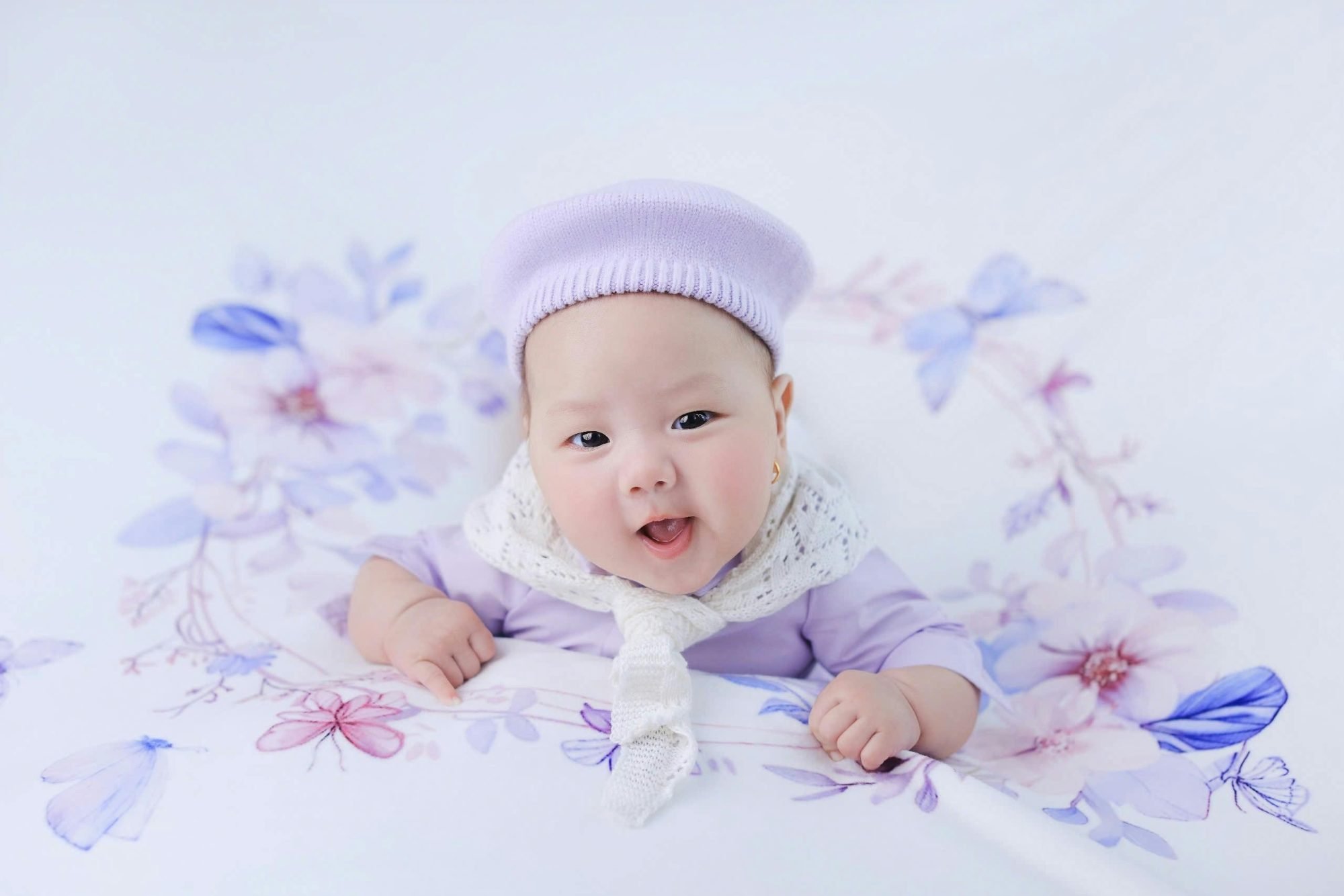 The enduring allure of pastels Pastels or bold hues her first steps into style Modalova