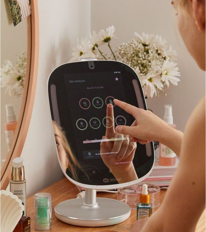 Smart Objects: The 5 Must-Have High-Tech Items for a Trendy Home 4 Miroir connecte