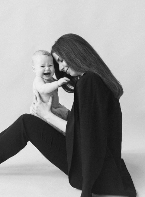 Chic motherhood the style forward trends to know in 2026 Modalova scaled