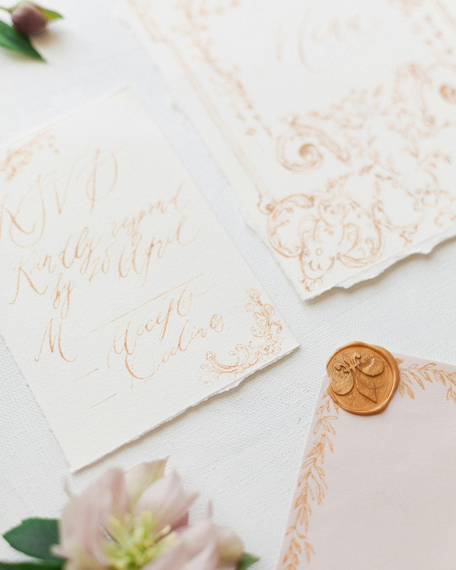 Haute couture wedding invitations: the new face of modern romance 2 Paper as a style statement Haute couture wedding invitations the new face of modern romance Modalova