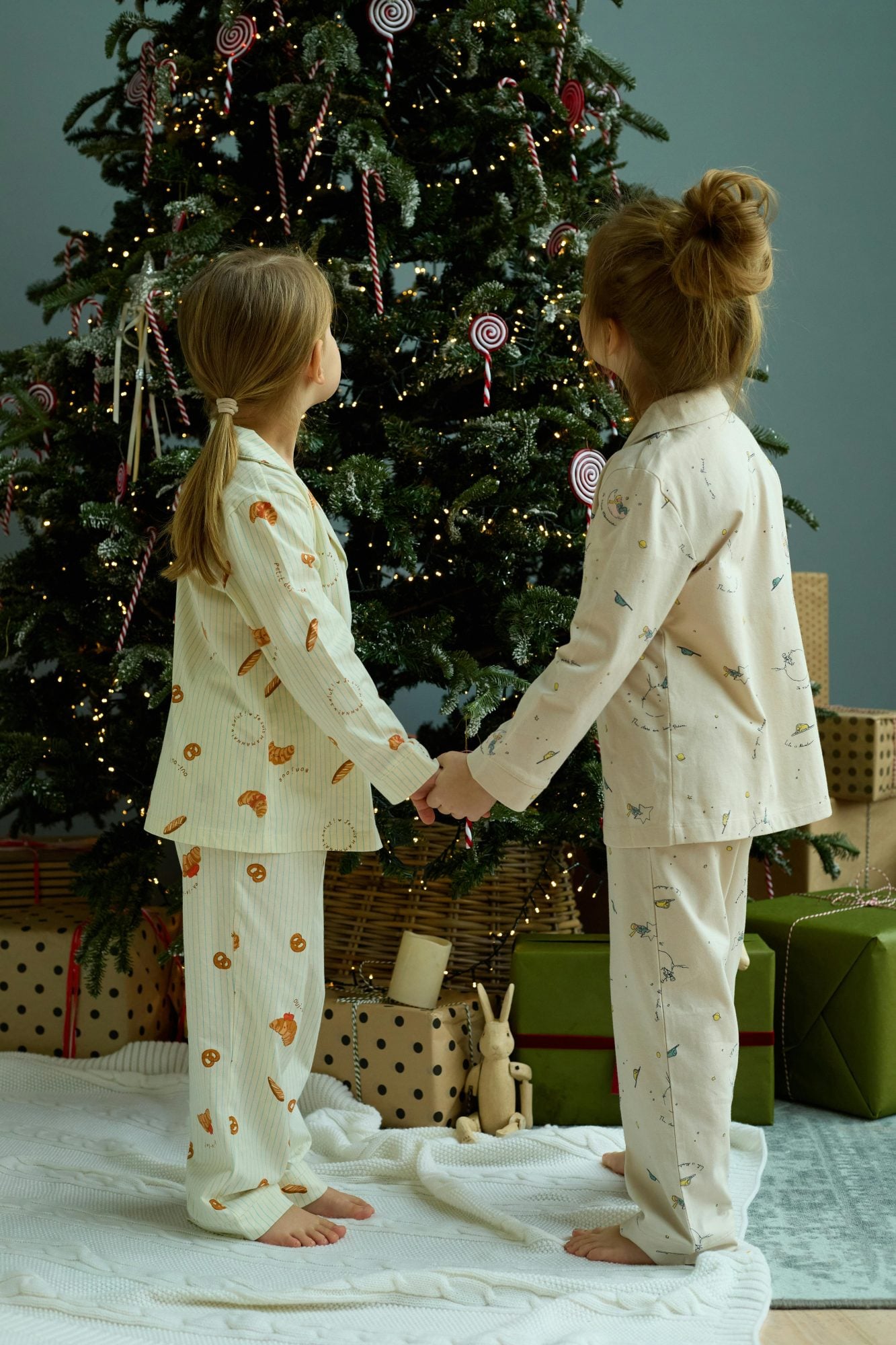 Statement pajamas for picture perfect mornings 1 The most stylish kids gifts for christmas 2025 Modalova