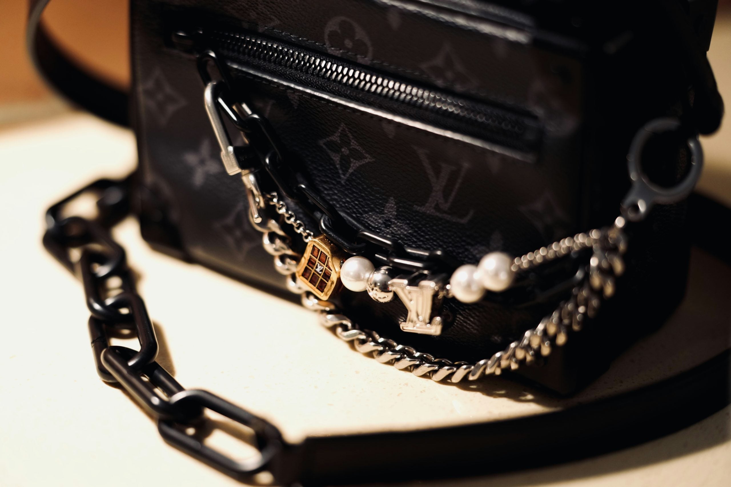 bijoux de sac scaled