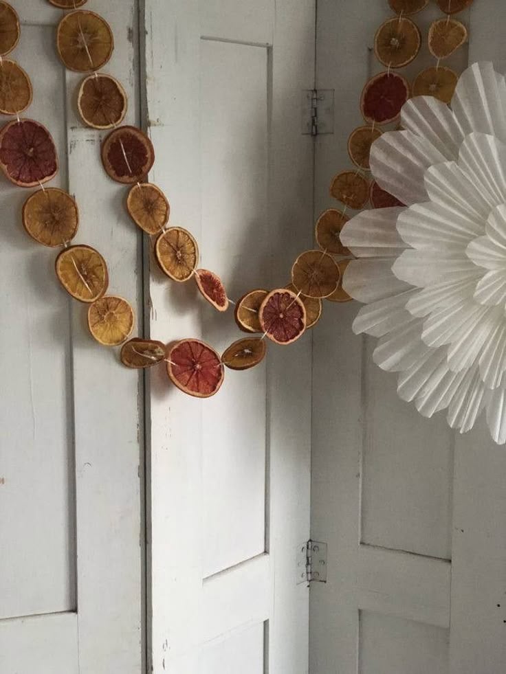 DIY Christmas decoration idea dried oranges