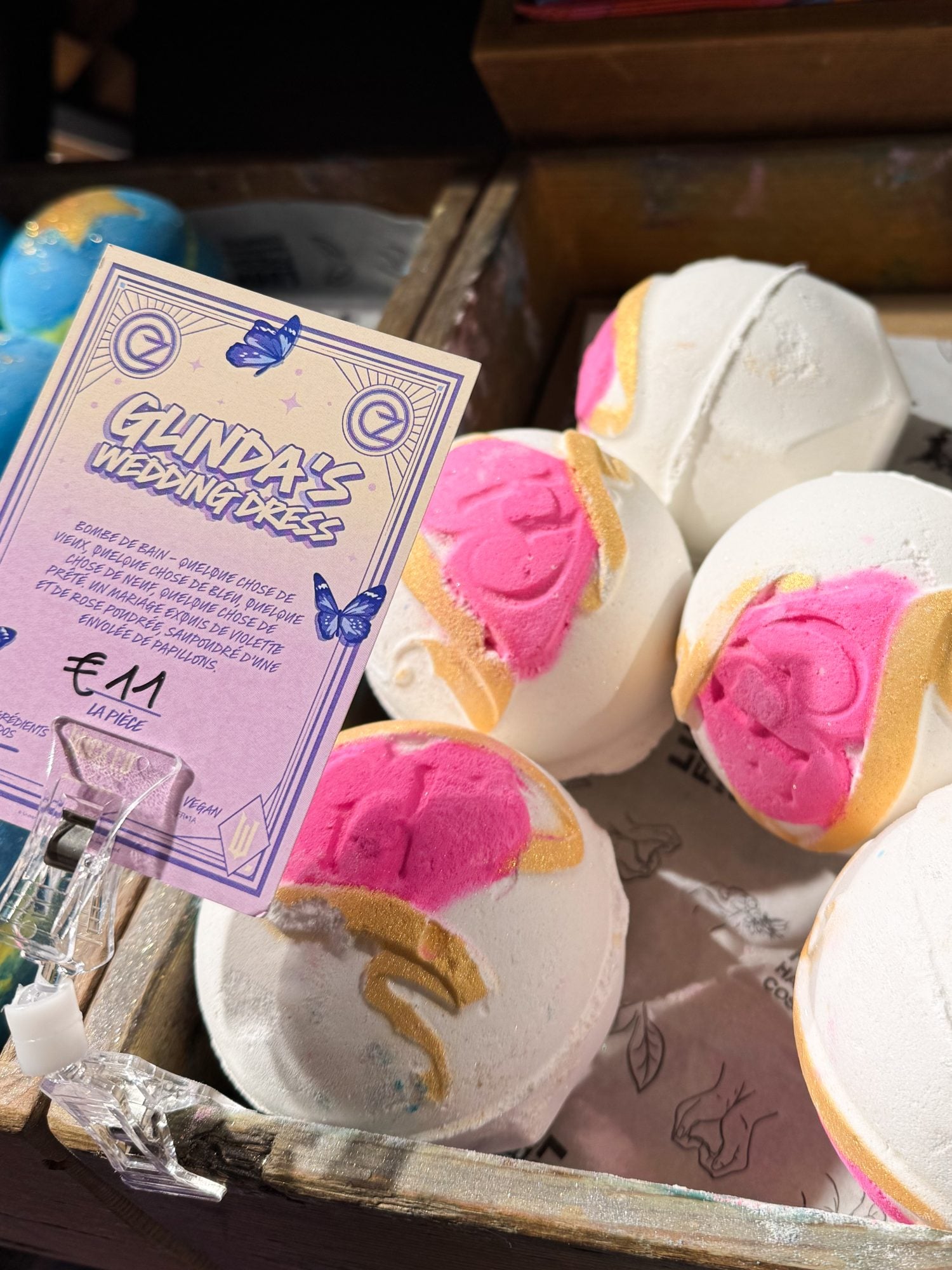 Lush bath bomb Glinda's wedding dress Wicked: For Good