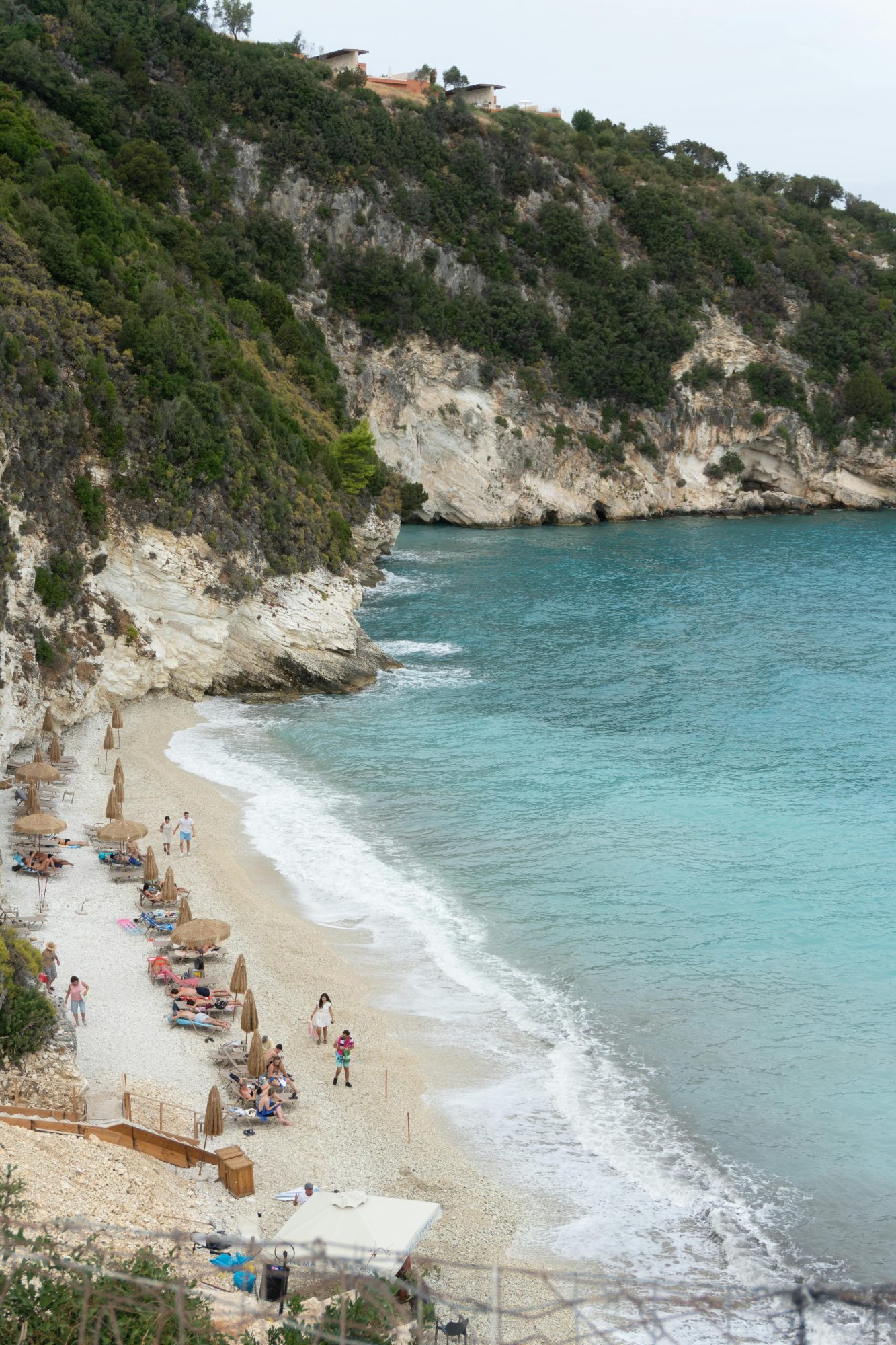 La Riviera albanaise — la Mediterranee avant leffervescence Ces lieux secrets ou le luxe voyage incognito Modalova