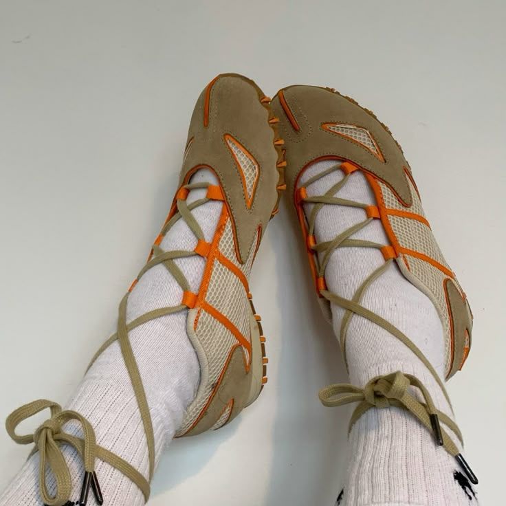 Here are the trendy flats of this spring! 28 Sneakers ballet flats