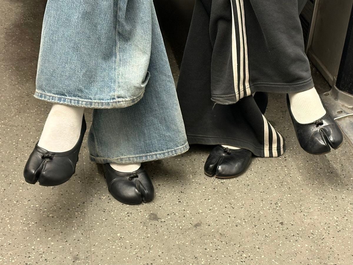 Here are the trendy flats of this spring! 22 Tabi shoes