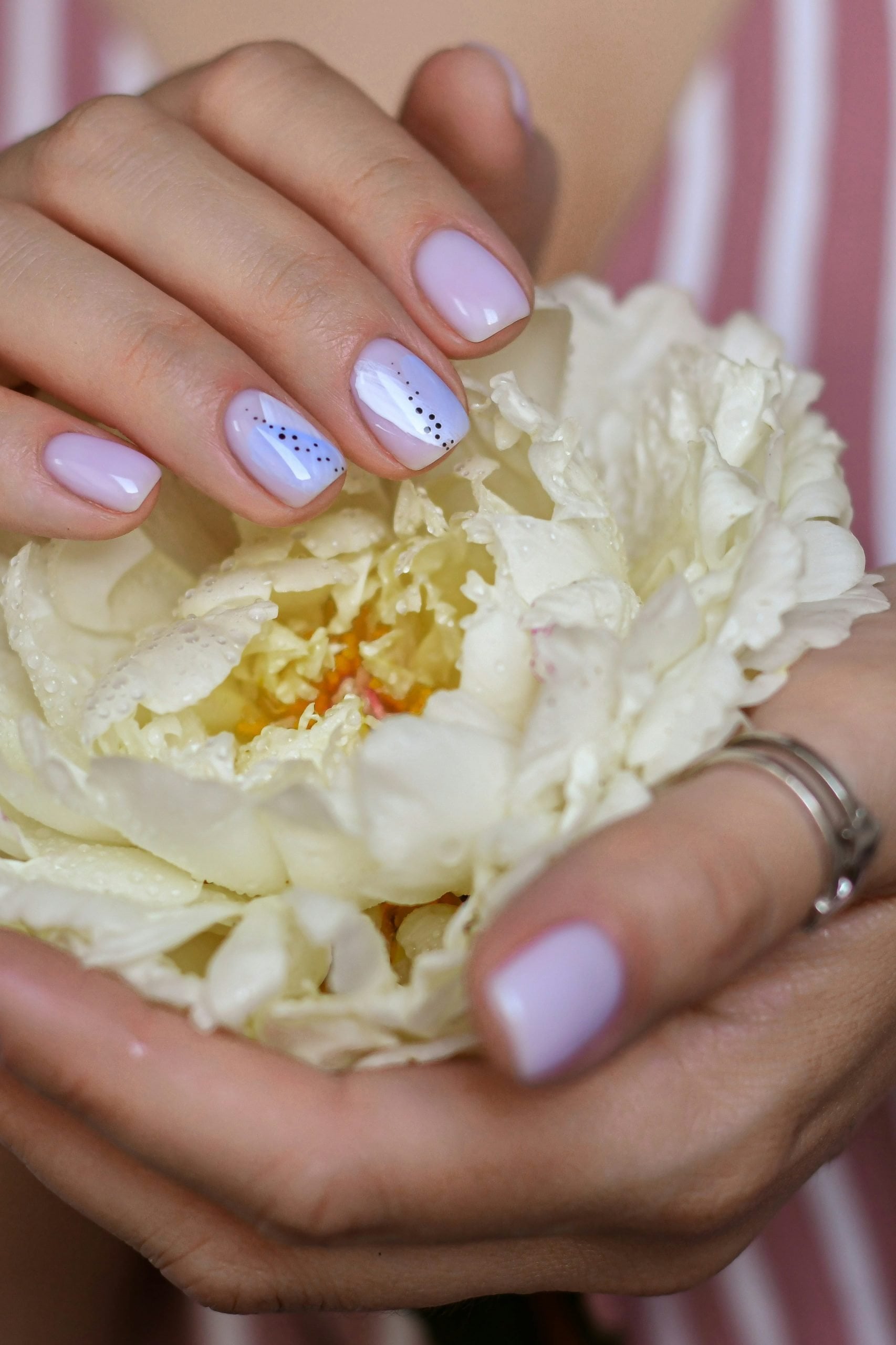 Milky and aura nails spring 2026s minimalist trend Modalova scaled
