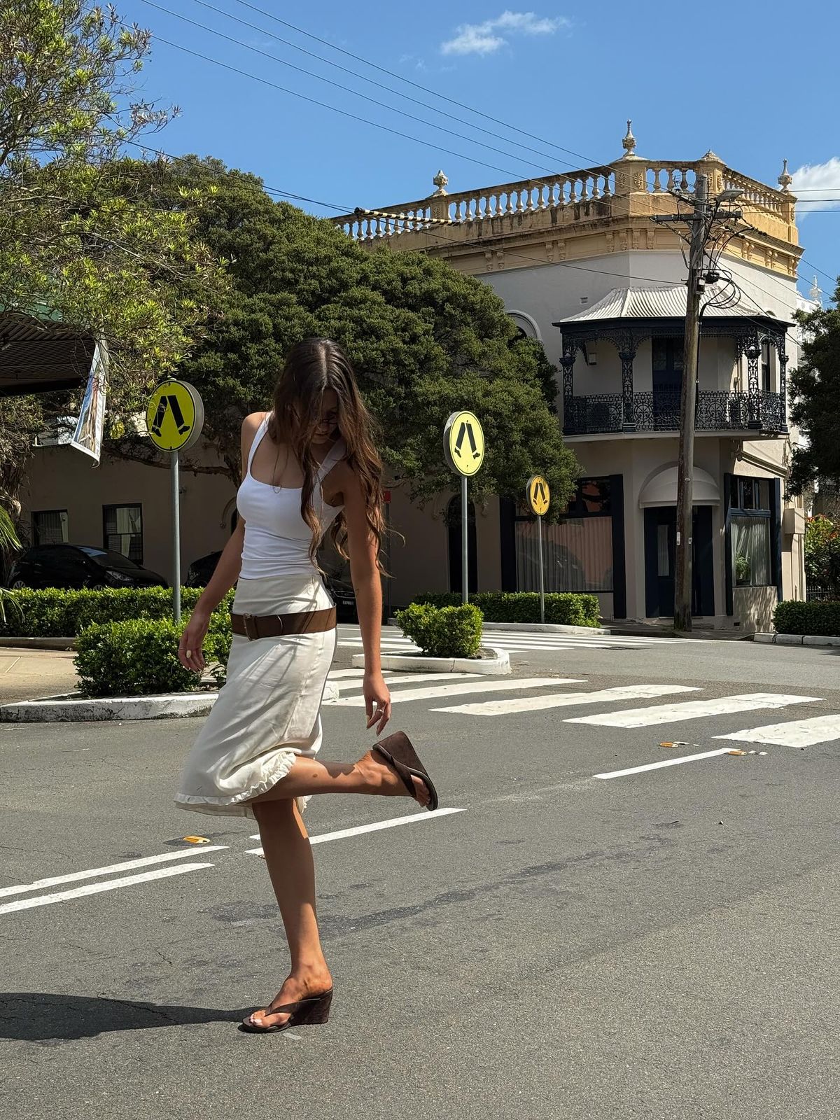 Wedge shoe outfit spring 2026