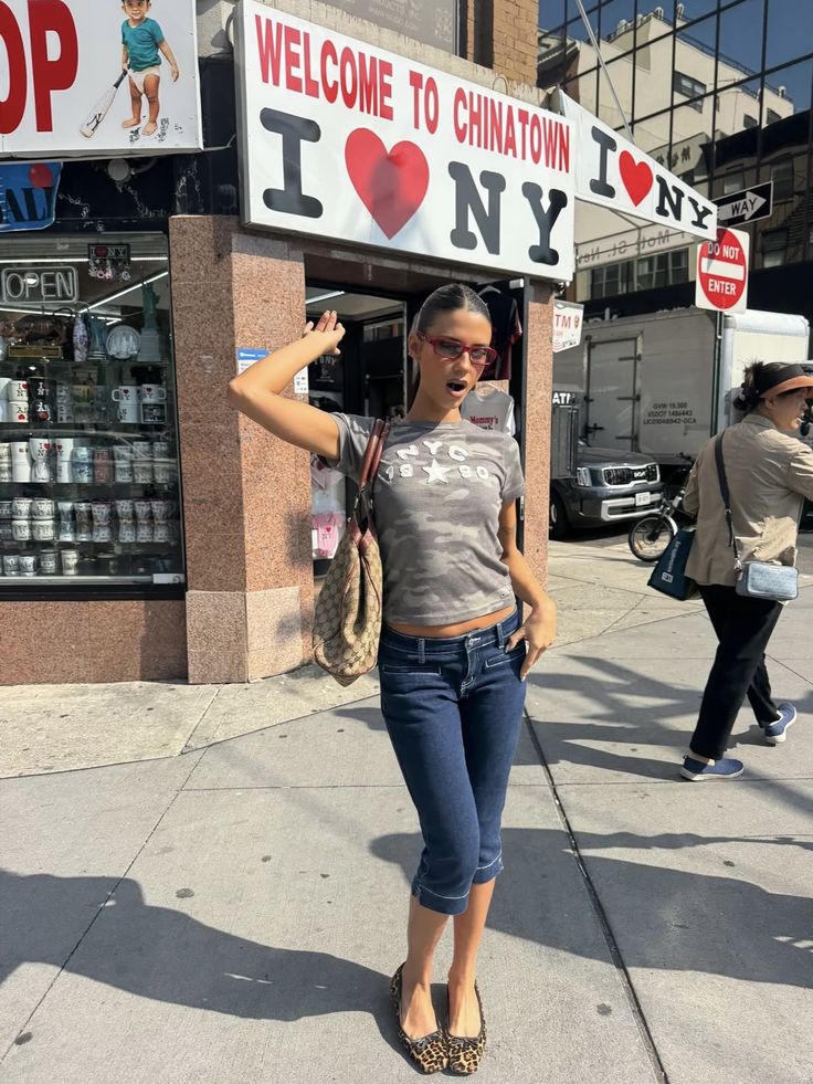 Denim capri pants look