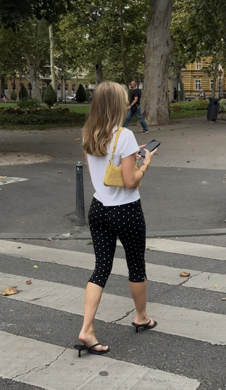 Polka dot women's capri pants