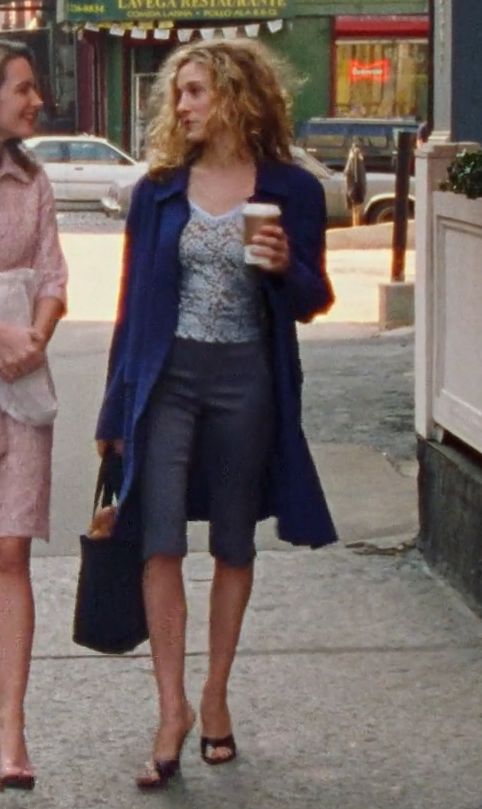 Carrie Bradshaw Sex And The City capri pants outfit
