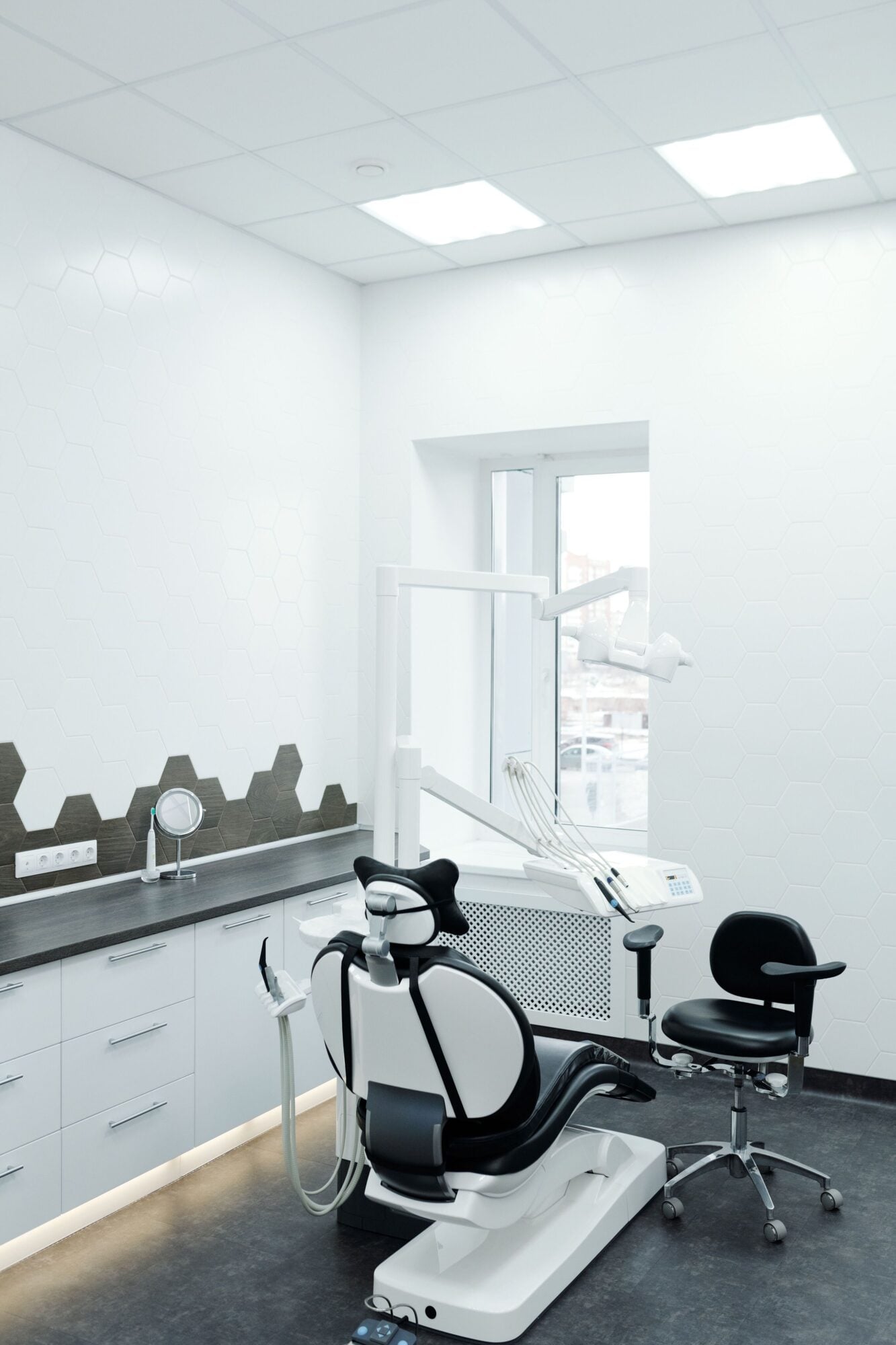 Dental Emergency and Dentist in Luxembourg: Arnould Tanson Office 6 Dents de sagesse stomatologue et parcours coordonne Urgence dentaire et dentiste au Luxembourg Cabinet Arnould Tanson Modalova