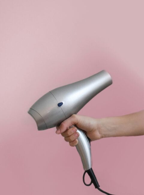 Why the salon blow dry still feels untouchable Modalova scaled