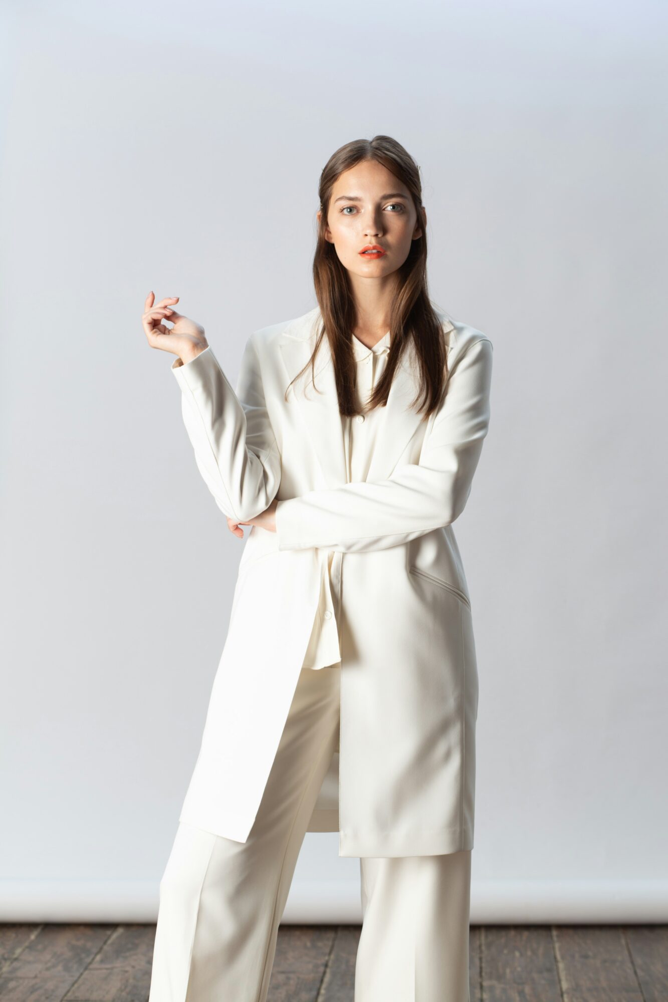 Casino Chic: The Art of Outsmarting the Dress Code 6 Le luxe digital nouveau prolongement du style Casino chic lart de dejouer le dress code Modalova