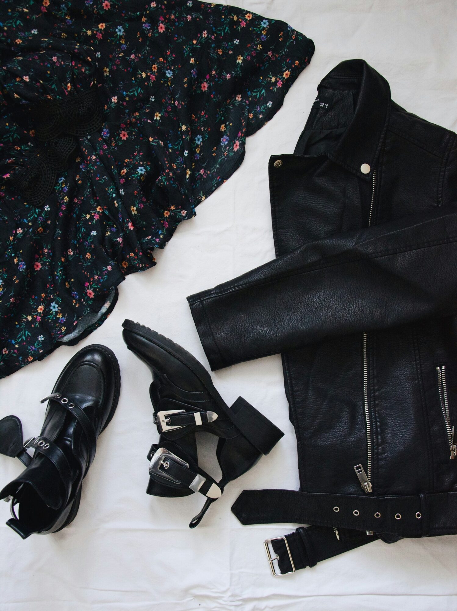 The biker jacket has outgrown its rebellious reputation The leather jacket is entering its polished era Modalova
