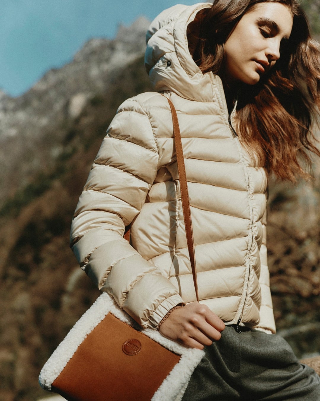 Winter Down Jacket for Women: What Silhouette This Season? 2 Lisolation une affaire de precision Doudoune hiver femme quelle silhouette cette saison Modalova