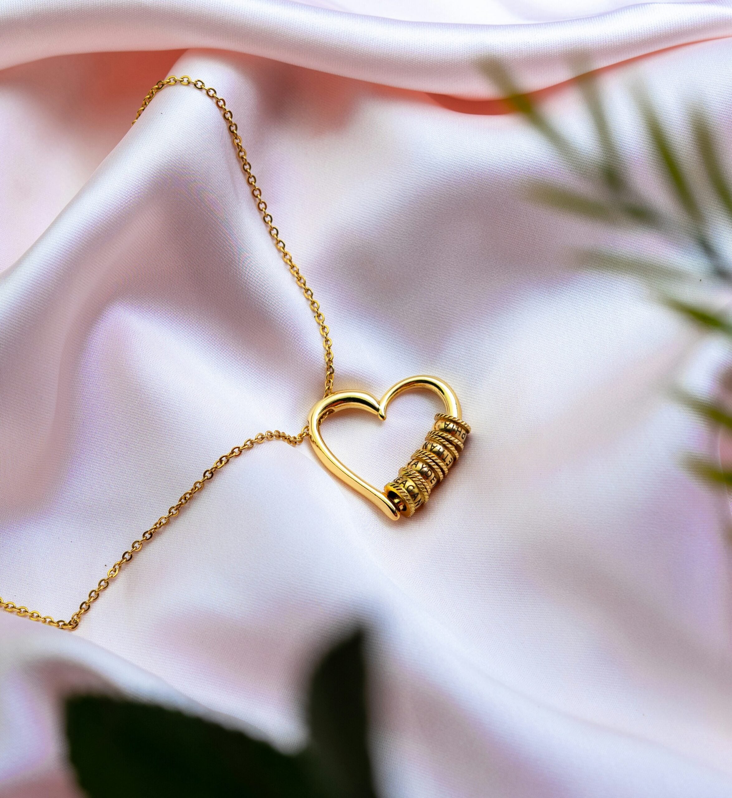 The custom jewelry edit for moms brides grads Modalova scaled